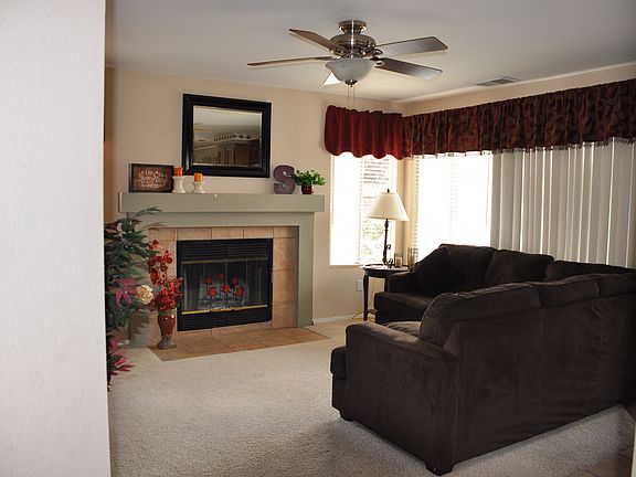 4th image of 1107 Thornbridge Dr