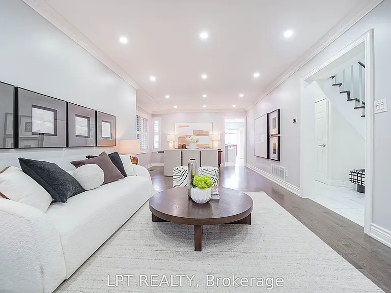 40 Dewberry Dr — Photo 1