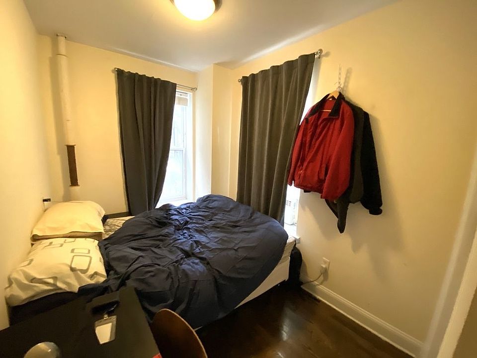 2nd image of 5 Rivington St APT 3