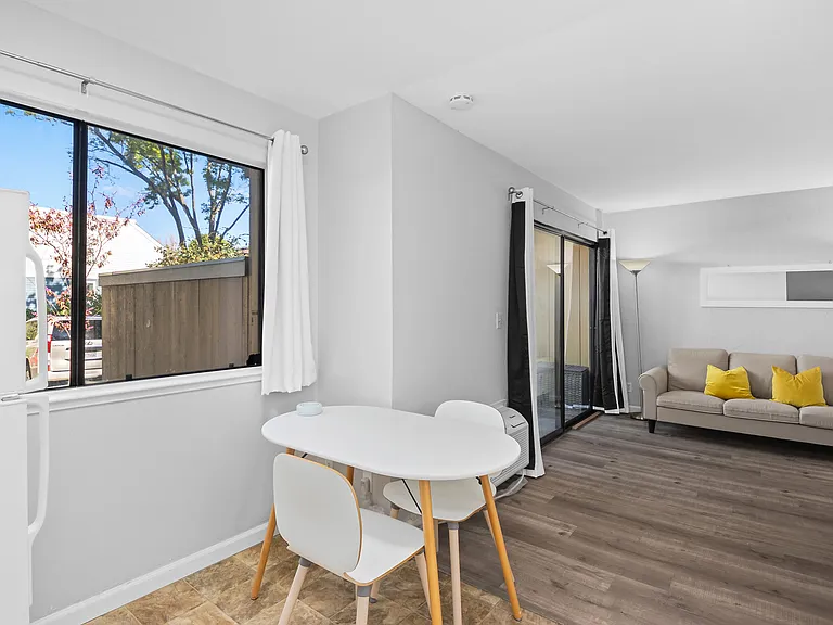 982 Kiely Blvd #F — Photo 19