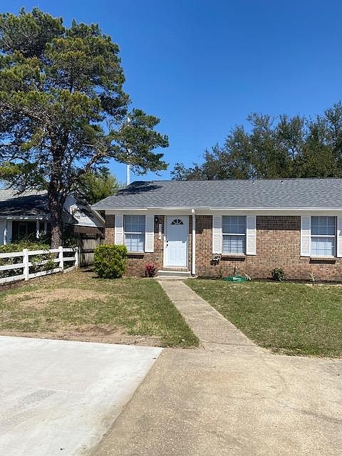 1st image of 3218 Redwood Ln