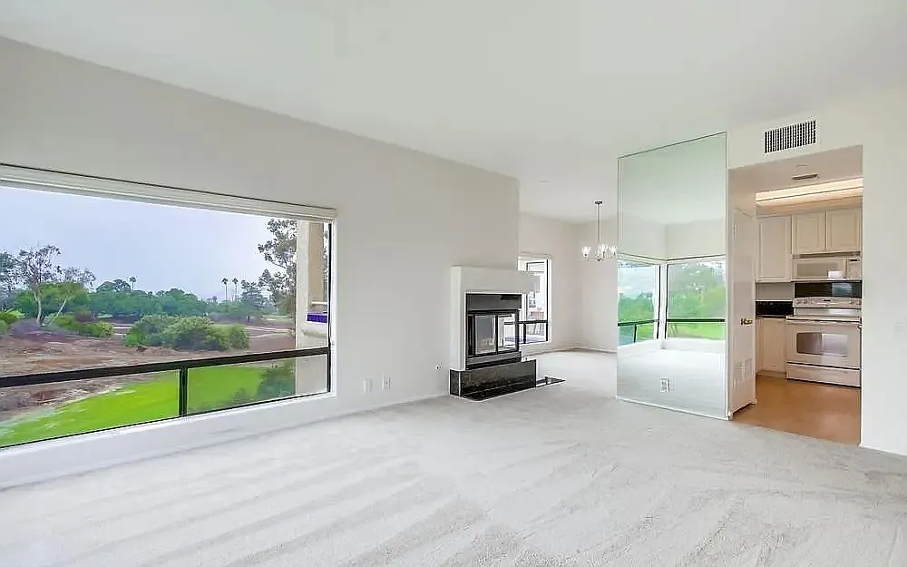 2 bed, 1172 sqft, $3,700 — Photo 3