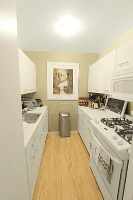 Rented by Peter Ashe | media 4