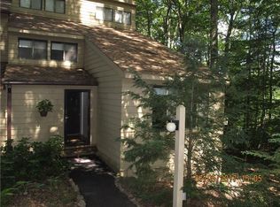 220 Ledge Dr, Torrington, CT 06790