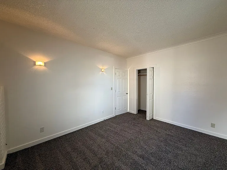 771 W 7th Ave — Photo 23