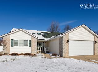 109 Old Farm Mid Ct, Bradley, IL 60915