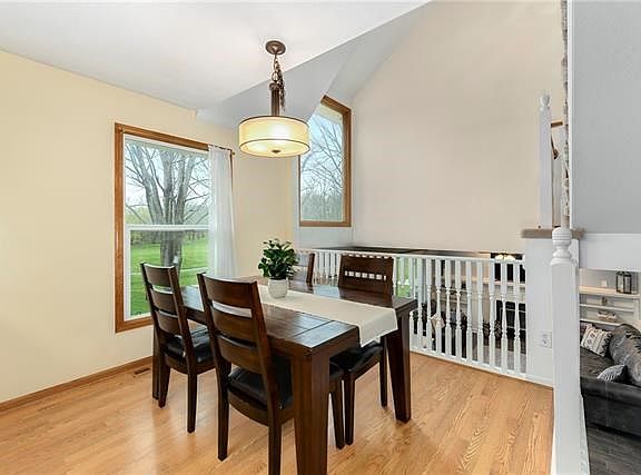 4th image of 3908 NW Delwood Dr