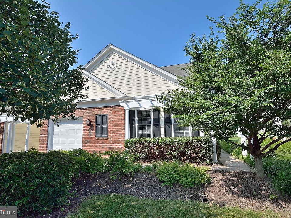 1st image of 20567 Rosewood Manor Sq