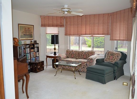 5th image of 2011 Forest Creek Ln