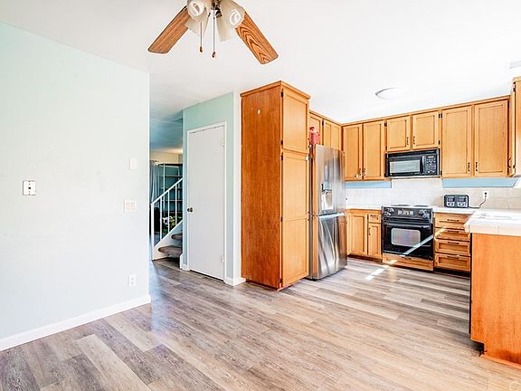 4th image of 120 Carriage Dr APT G