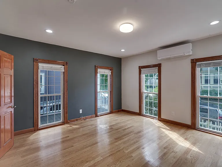 16 Forrester St — Photo 18
