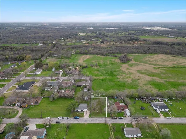 1701 Egan Dr, Waco, TX 76705