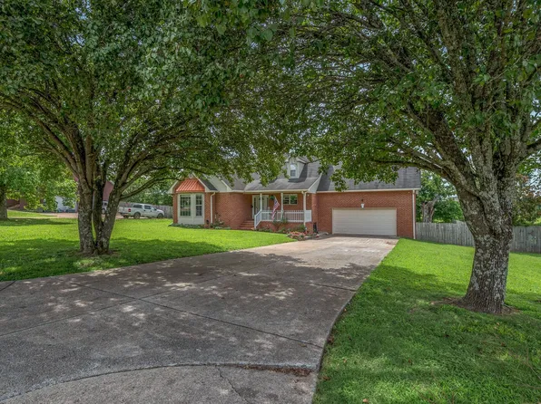 1008 Shirley Dr, Lebanon, TN 37087