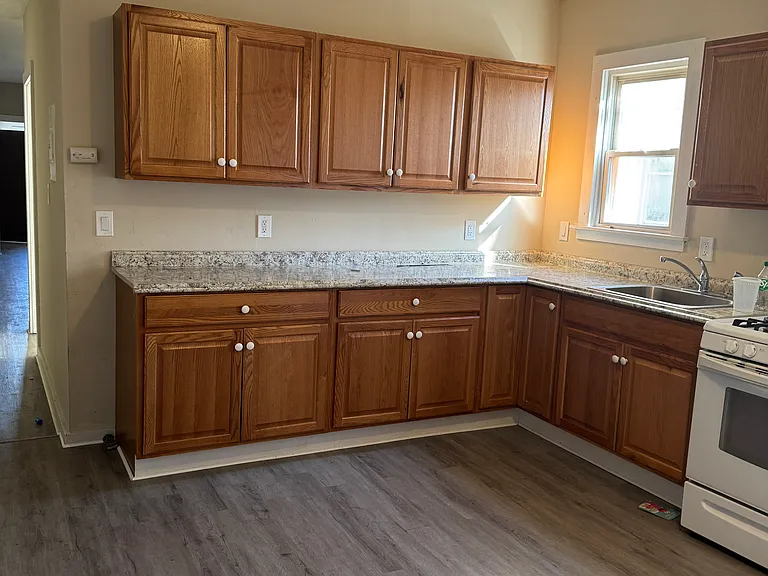 440 Dixwell Ave #2A — Photo 3