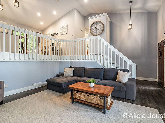 5th image of 5763 Arroyo Vista Dr NE