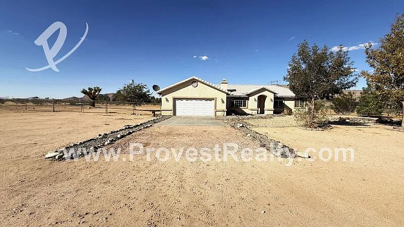 4 bed, 2.5 bath, 1856 sqft, $2,350 — Photo 3