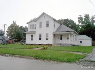707 E Pine St, Canton, IL 61520