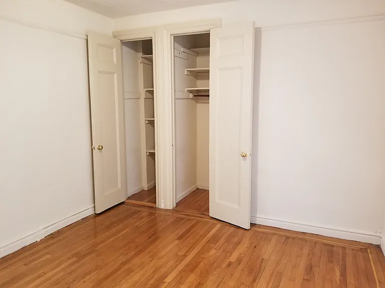2305 Creston Ave #1D — Photo 7