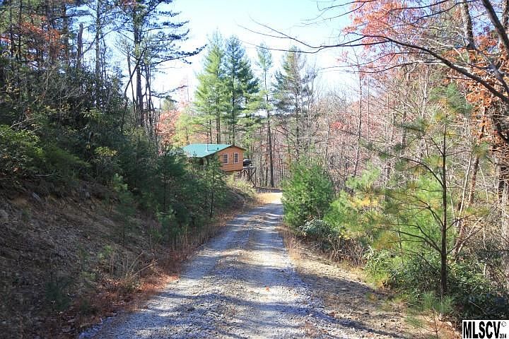 1st image of 2715 Chestnut Knob Trl