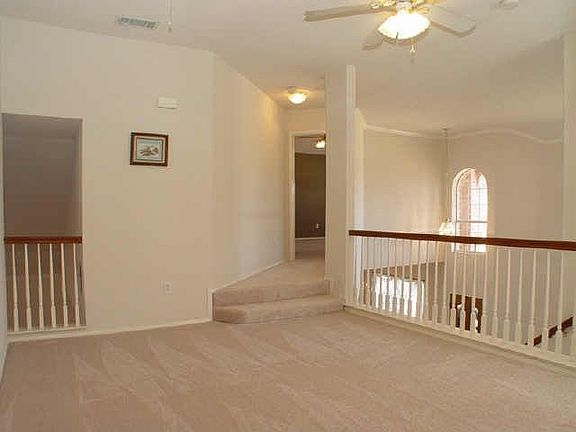 5th image of 3800 Rose Ct