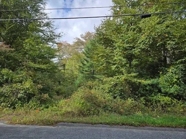 268 Gardiner Rd, West Kingston, RI 02892