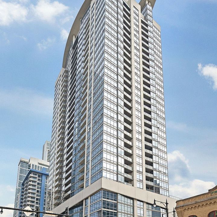 1st image of 100 E 14th St APT 706