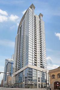 100 E 14th St APT 706, Chicago, IL, 60605