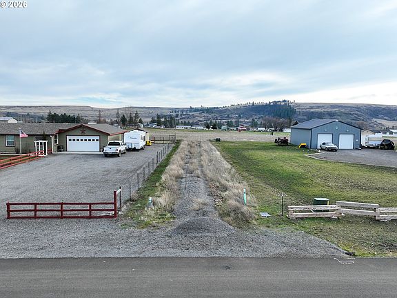 5th image of 953 N 15th Ave