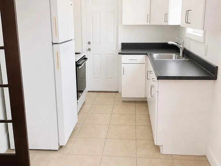 2555 Virginia St #201 — Photo 8