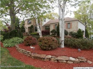 40 Pelican Dr, Bayville, NJ 08721