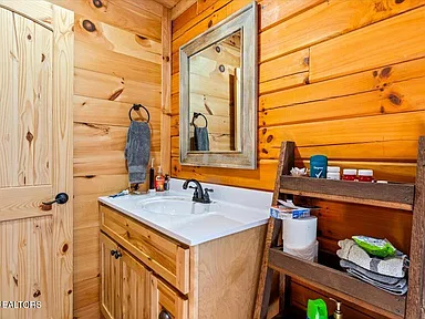 Property photo 37