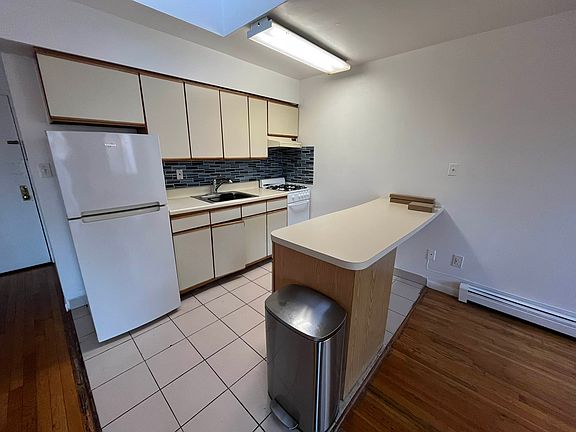 3rd image of 35-26 33rd St #3F
