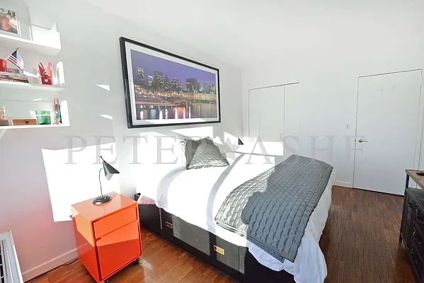 Rented by Peter Ashe | media 7