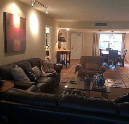 4th image of 800 E Cypress Ln APT 102