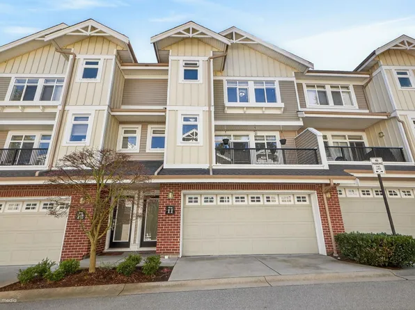 2925 King George Blvd #11, Surrey, BC V4P 1B8