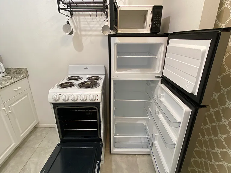 5146 Valencia St — Photo 12