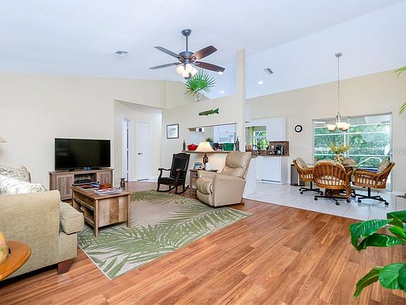 5th image of 10396 Sandrift Ave