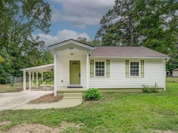 225 Moore Rd, Oxford, GA 30054