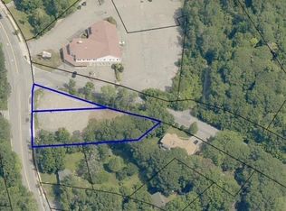 3046 Highway 2, Fall River, NS B2T 1W5