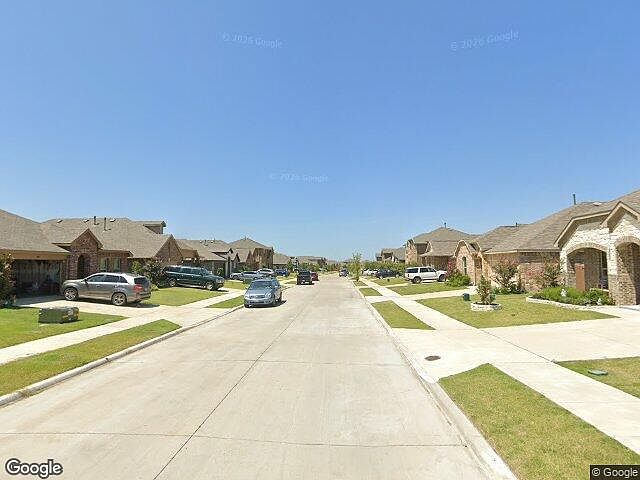 Exterior Neighborhood (street photo)