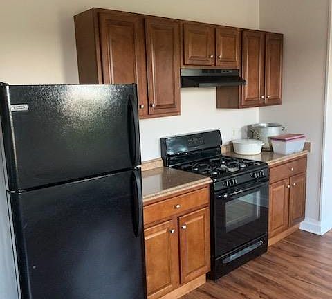 2nd image of 3171 Easton Ave