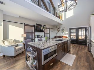 330 Ridge Rd, Manvel, TX 77578