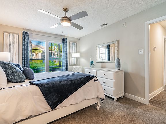 4th image of 3660 E Bay Dr APT 1025