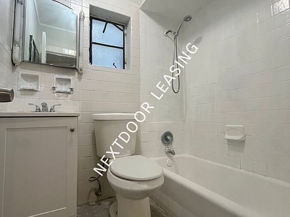 3rd image of 127 Bidwell Ave #1M