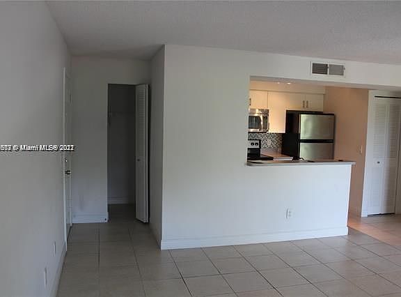 5th image of 1249 SW 46th Ave APT 1406