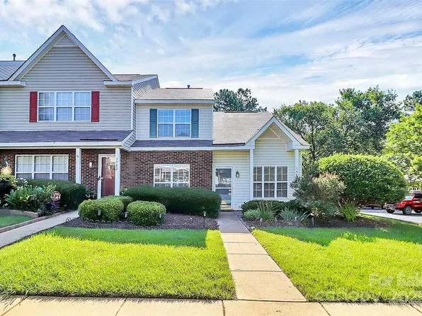 5980 Cougar Ln, Charlotte, NC 28269