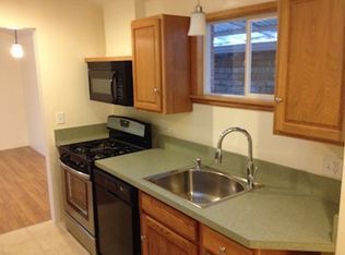 714 Oak St APT B, Winnetka, IL 60093