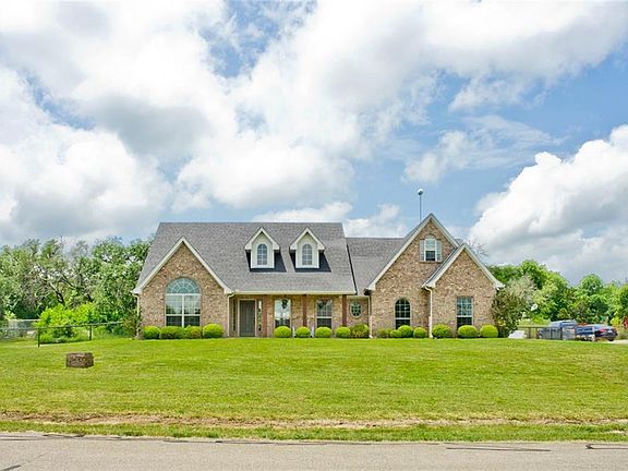 3rd image of 119 Tankersley Ln