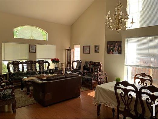 2nd image of 609 Twining Ct