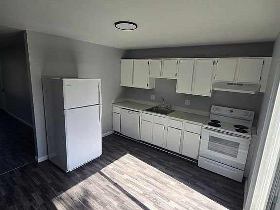 4th image of 1260 Chaffee Ct #6
